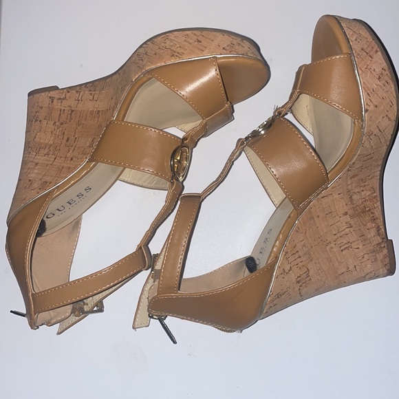Guess Cork Wedge. Size 8 - Picture 7 of 15